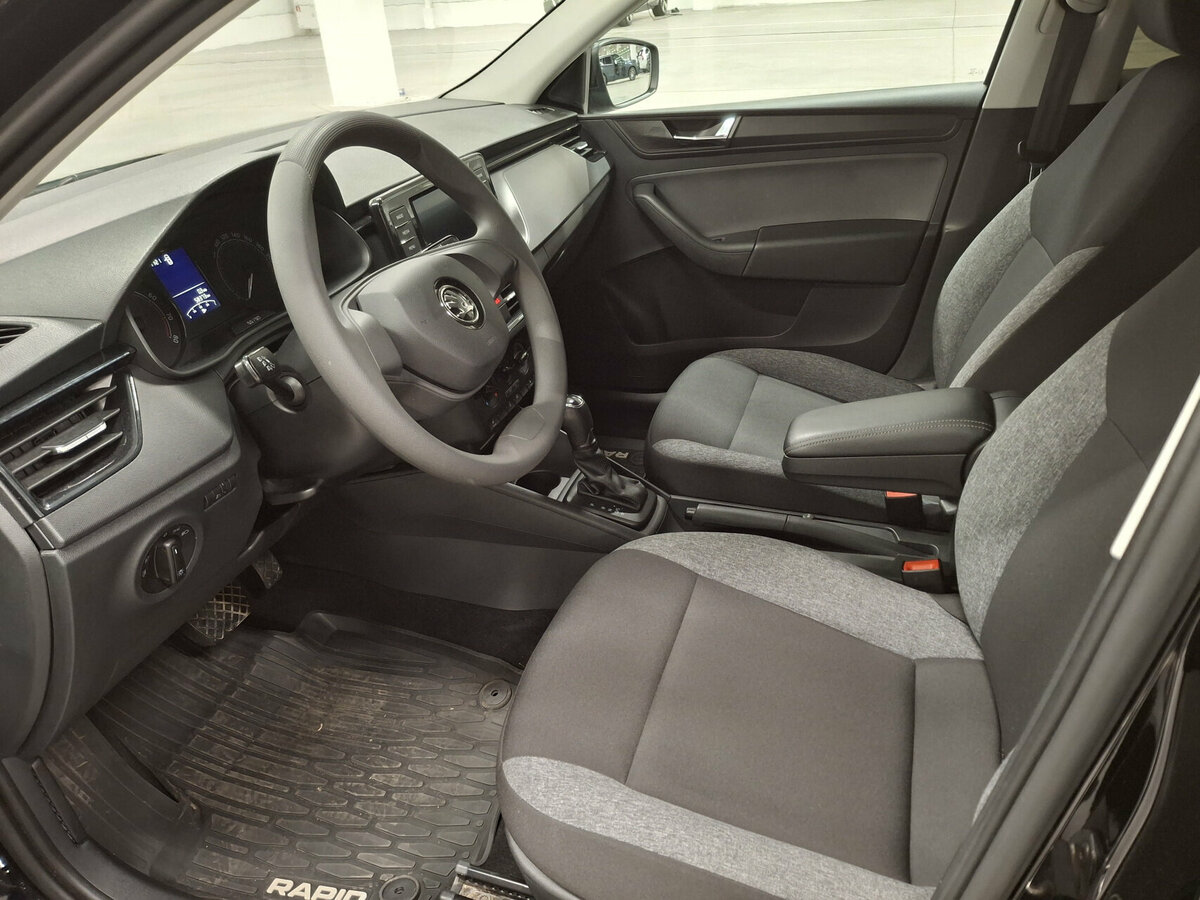 Купить Skoda Rapid с пробегом. Фото: #14