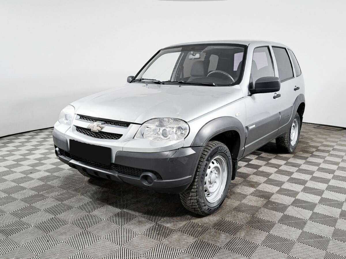 Купить Chevrolet Niva с пробегом. Фото: #0