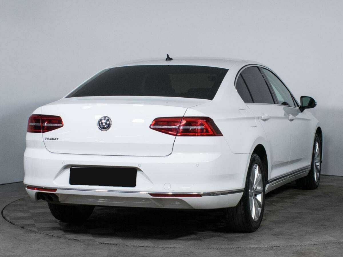 Купить Volkswagen Passat с пробегом. Фото: #3
