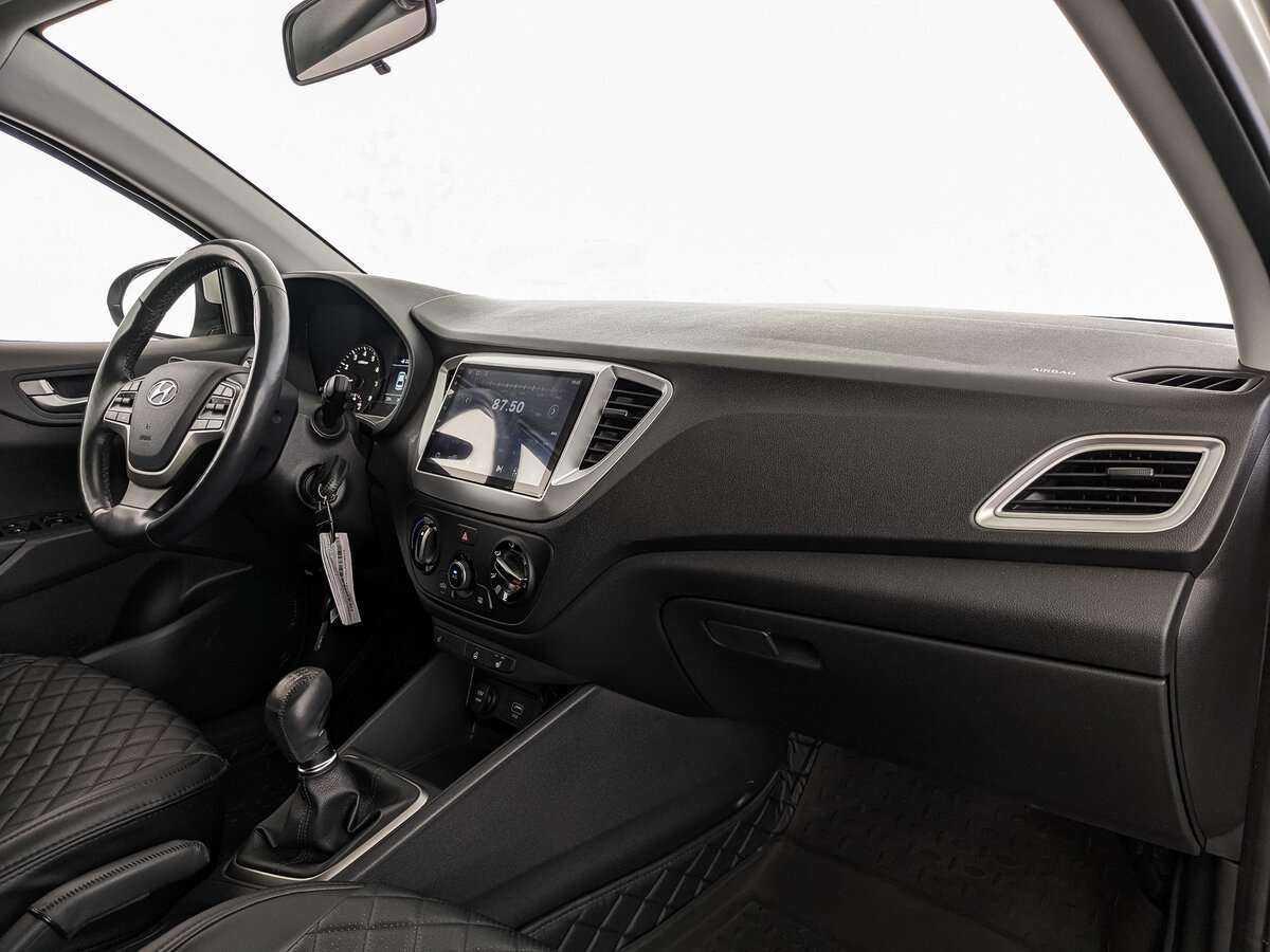Купить Hyundai Solaris с пробегом. Фото: #8
