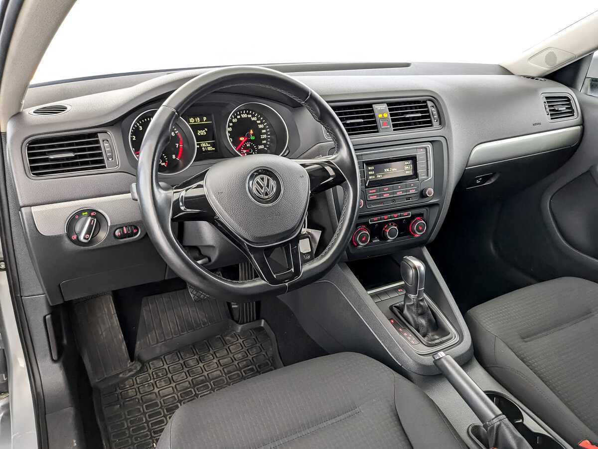 Купить Volkswagen Jetta с пробегом. Фото: #15