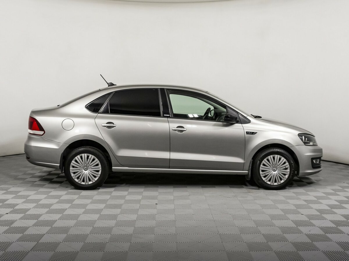 Купить Volkswagen Polo с пробегом. Фото: #3