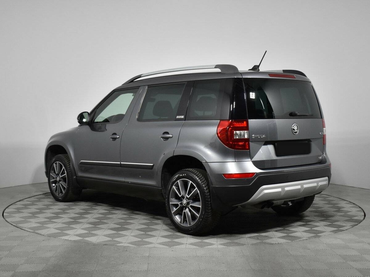 Купить Skoda Yeti с пробегом. Фото: #6