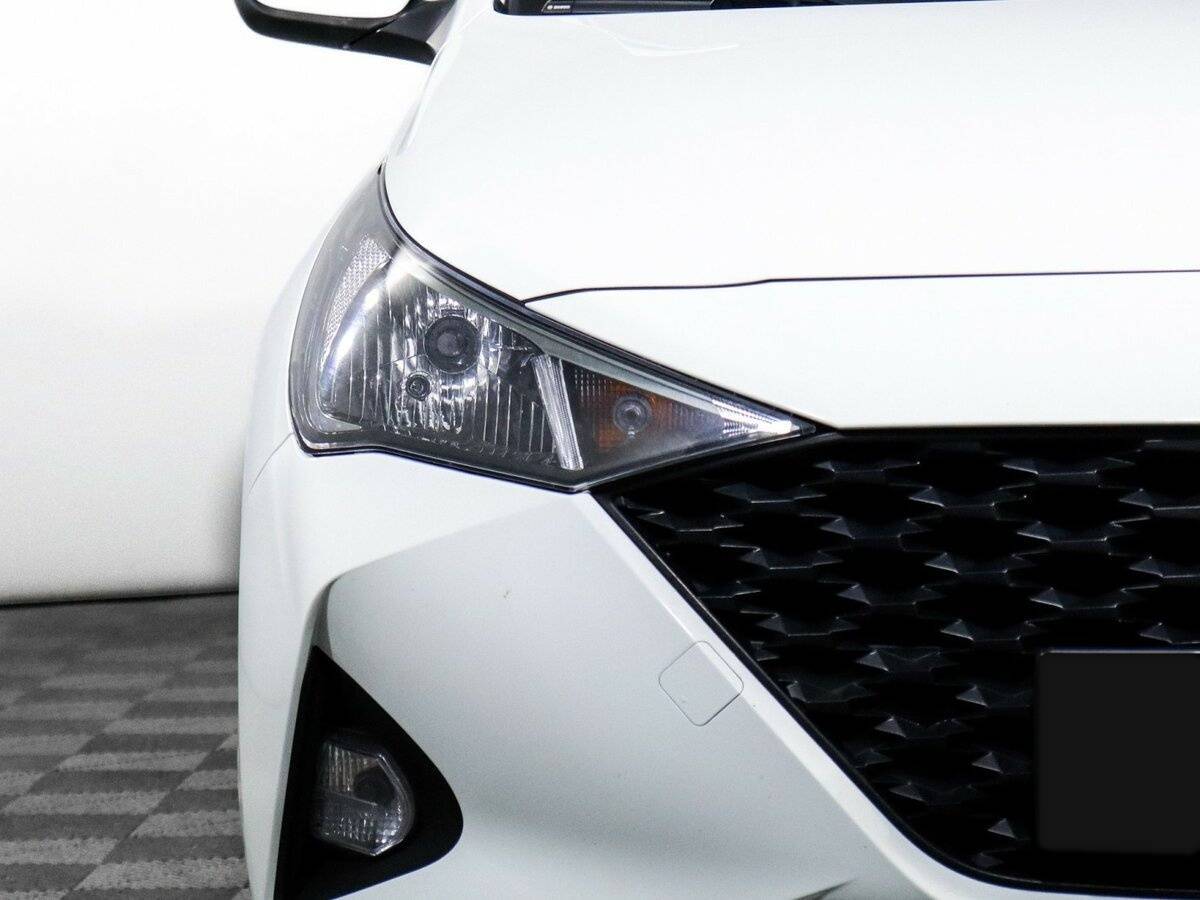 Купить Hyundai Solaris с пробегом. Фото: #15