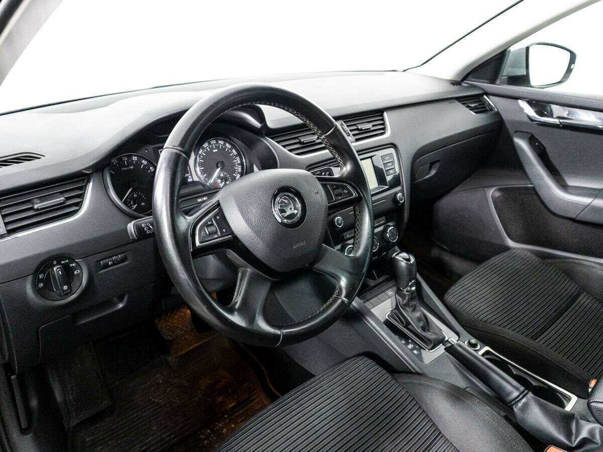 Купить Skoda Octavia с пробегом. Фото: #9