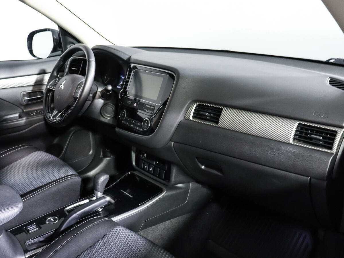 Купить Mitsubishi Outlander с пробегом. Фото: #6
