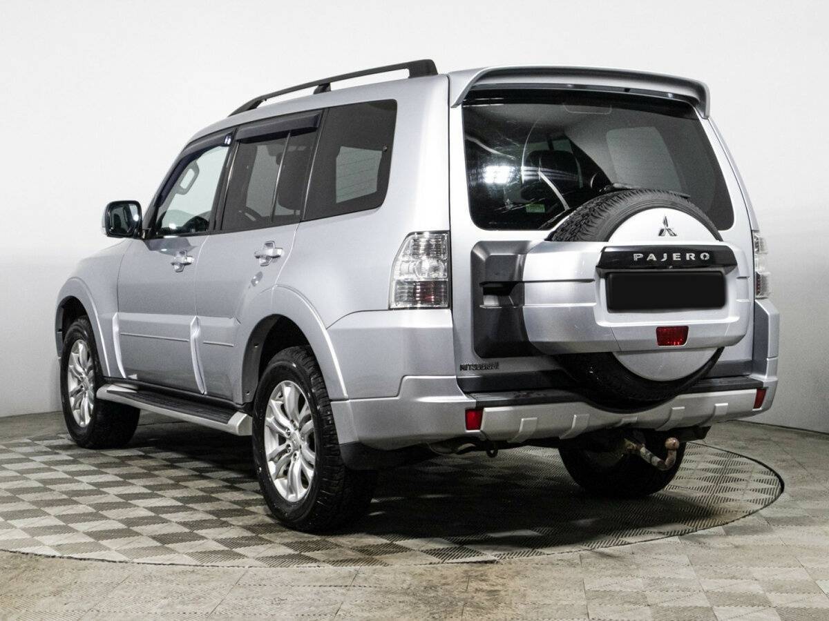Купить Mitsubishi Pajero с пробегом. Фото: #5