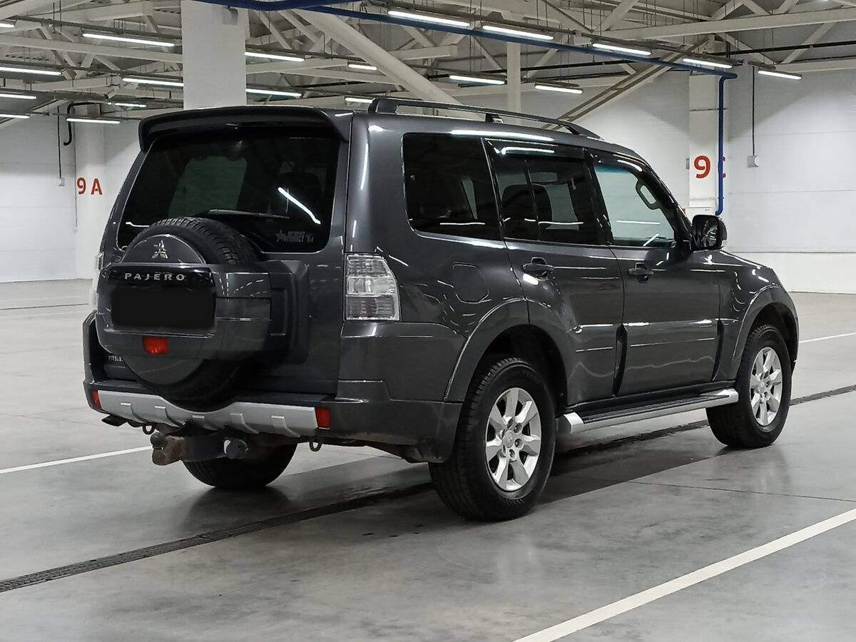 Купить Mitsubishi Pajero с пробегом. Фото: #4