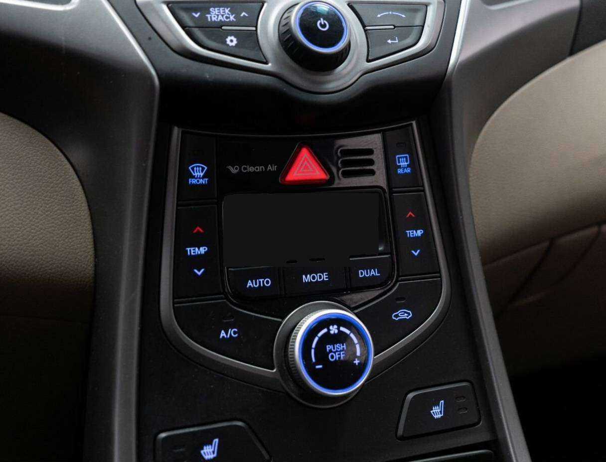 Купить Hyundai Elantra с пробегом. Фото: #13