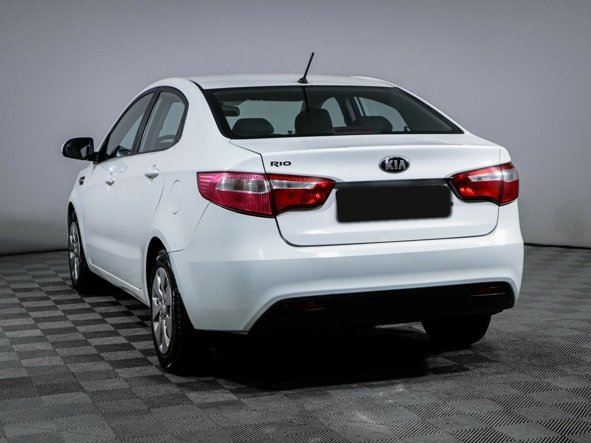 Купить Kia Rio с пробегом. Фото: #5