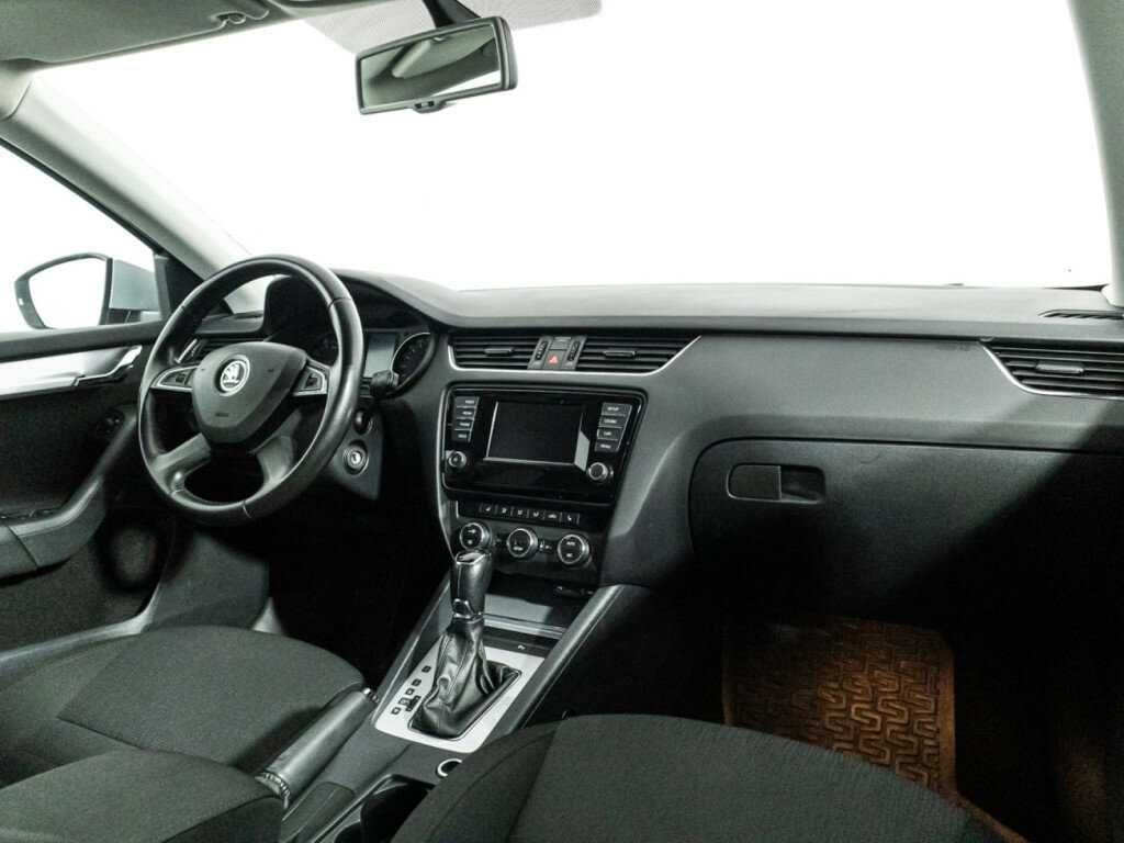 Купить Skoda Octavia с пробегом. Фото: #8