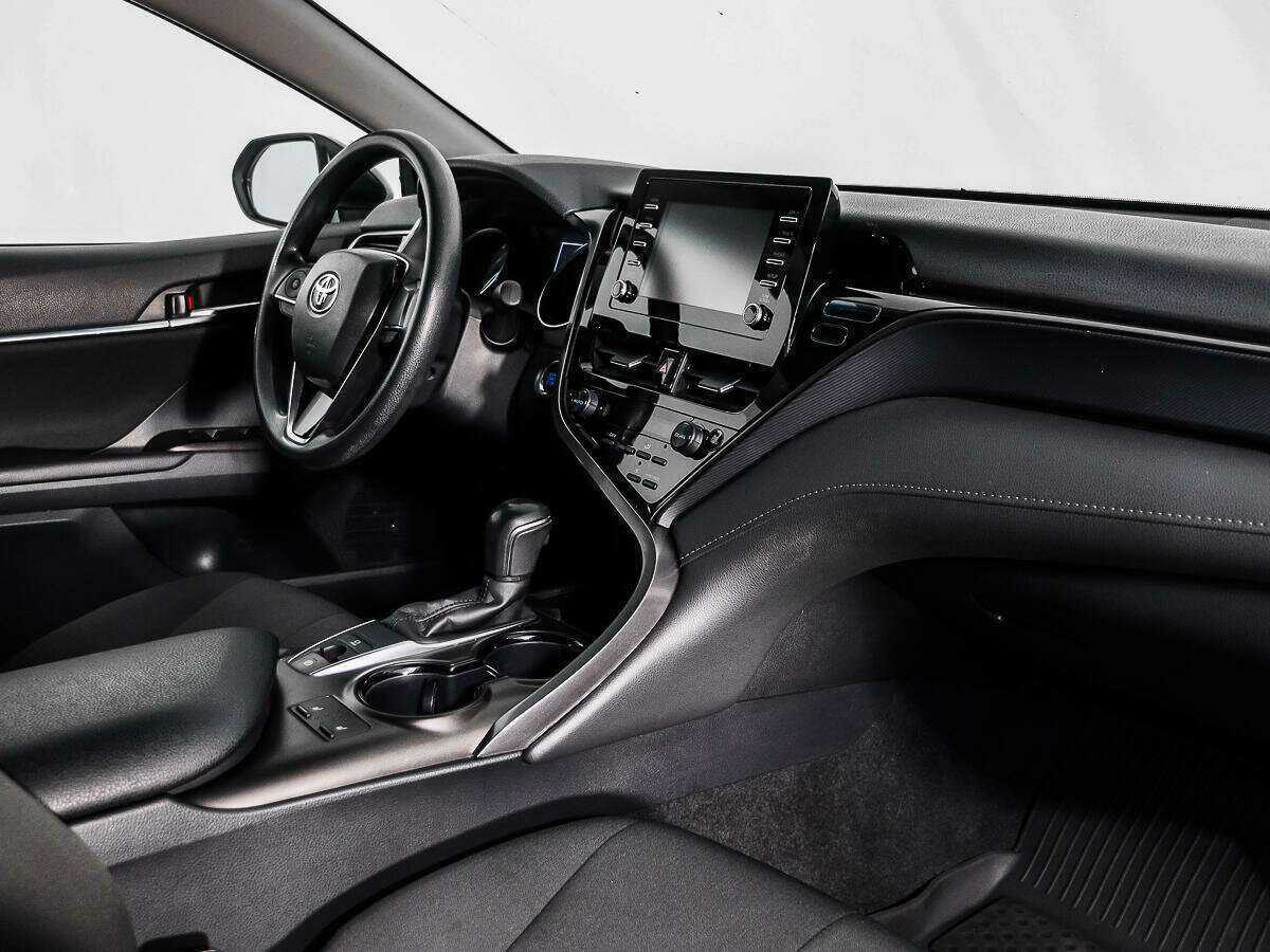 Купить Toyota Camry с пробегом. Фото: #11