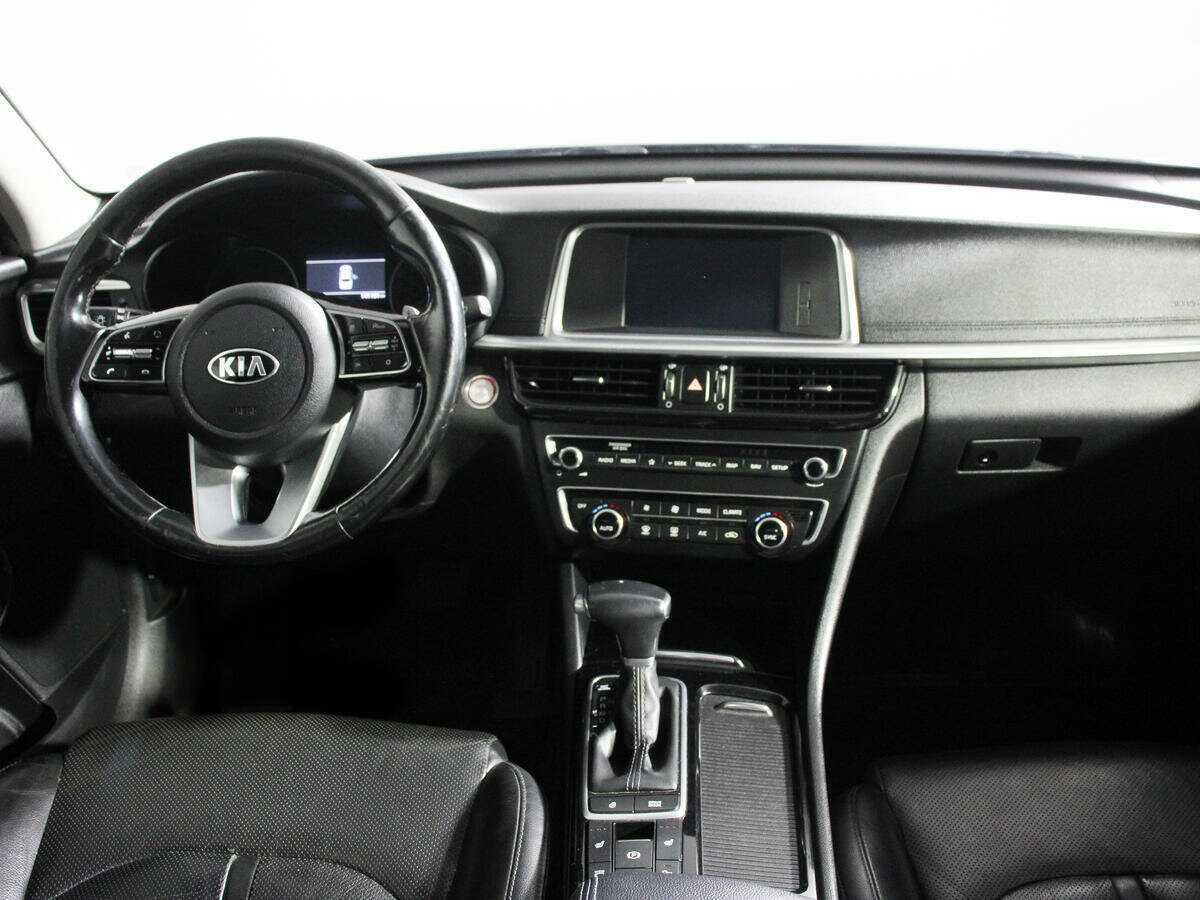 Купить Kia Optima с пробегом. Фото: #9