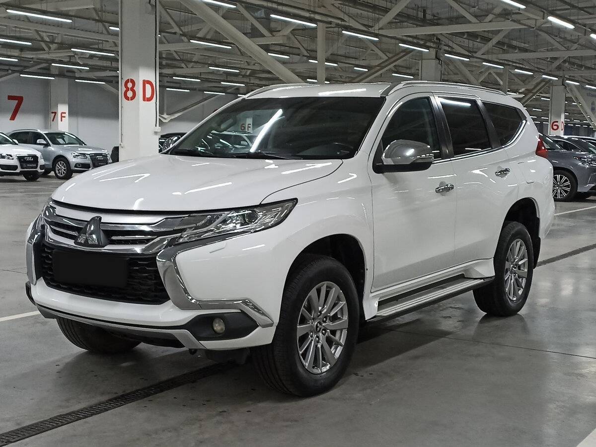 Купить Mitsubishi Pajero Sport с пробегом. Посмотреть фото