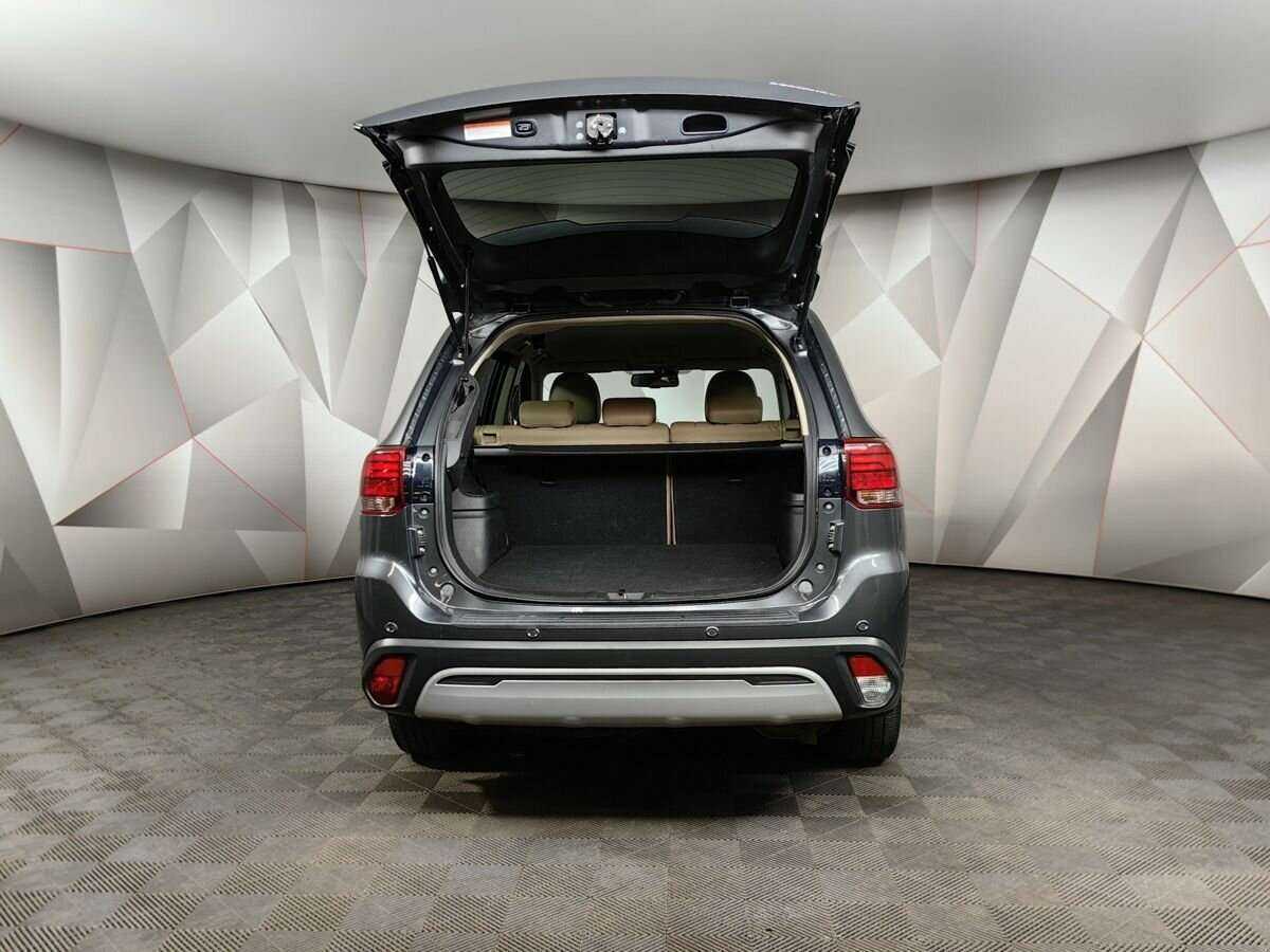 Купить Mitsubishi Outlander с пробегом. Фото: #18