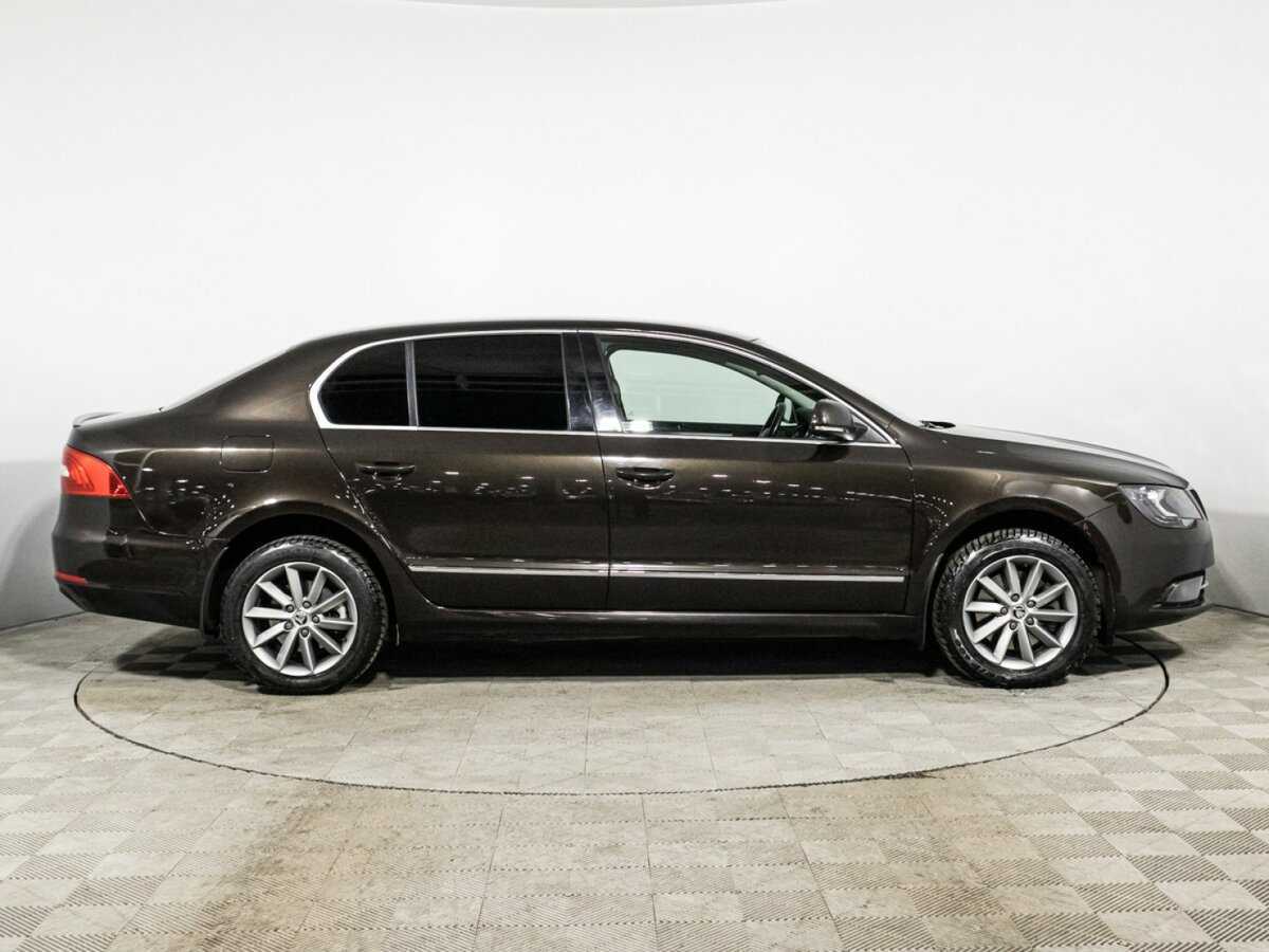 Купить Skoda Superb с пробегом. Фото: #3