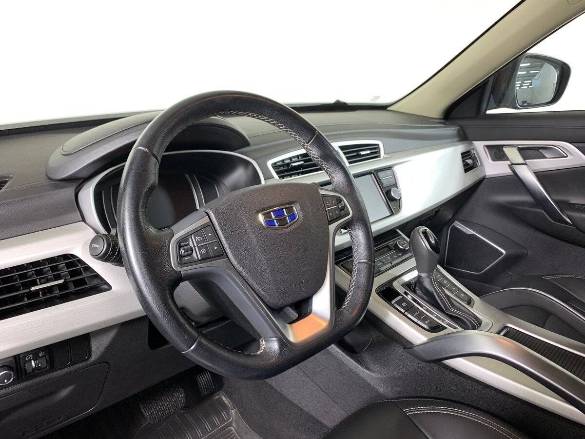 Купить Geely Atlas с пробегом. Фото: #10