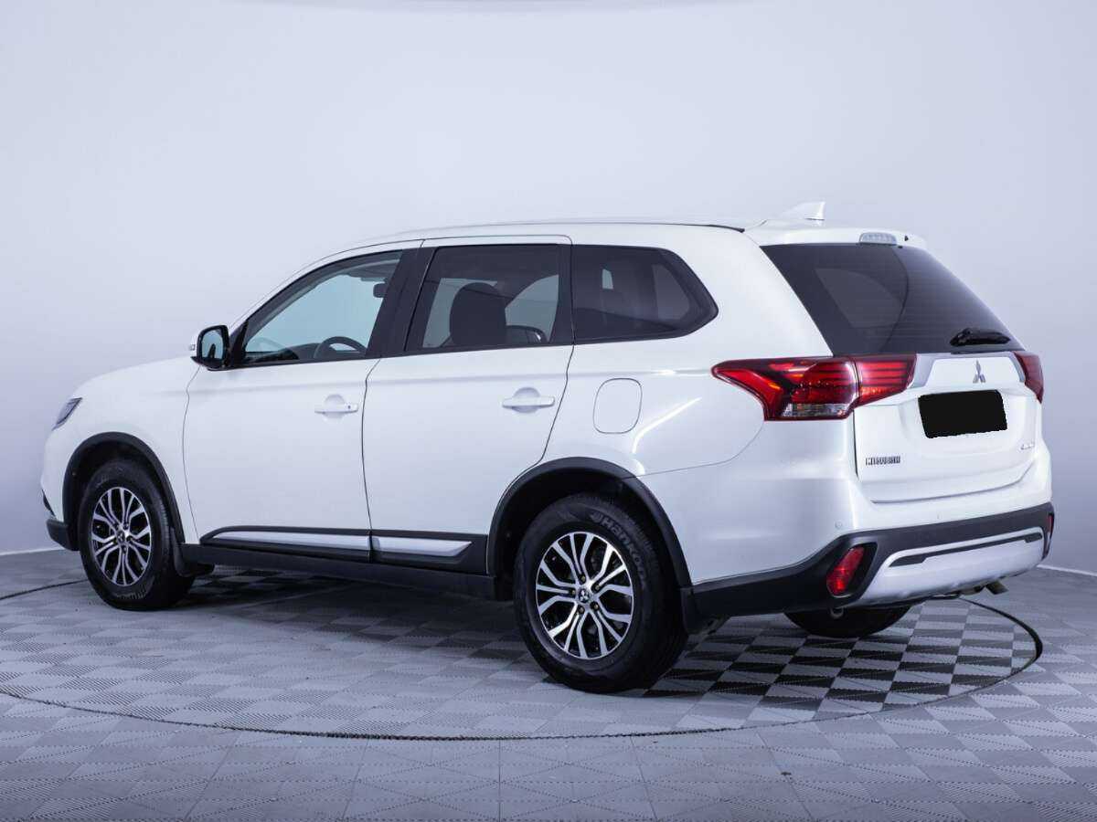 Купить Mitsubishi Outlander с пробегом. Фото: #6