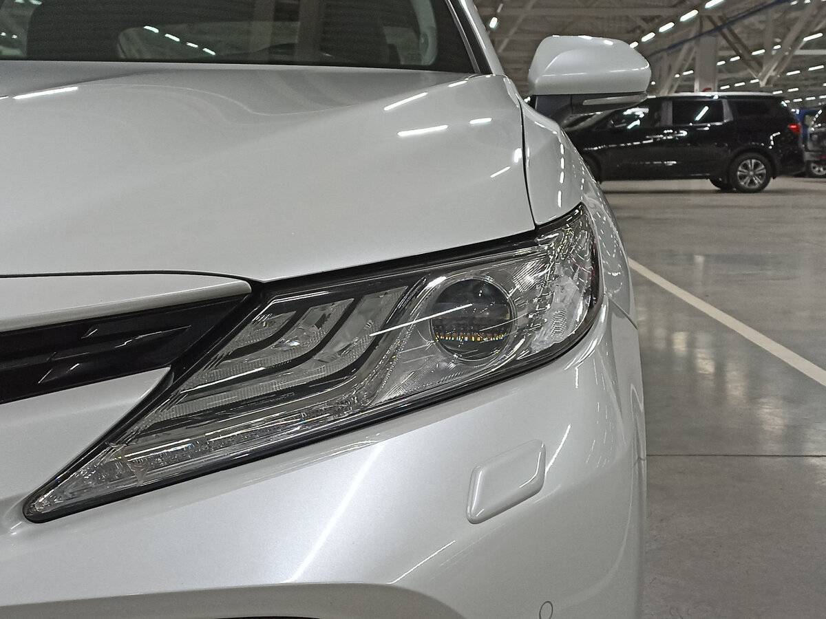 Купить Toyota Camry с пробегом. Фото: #16