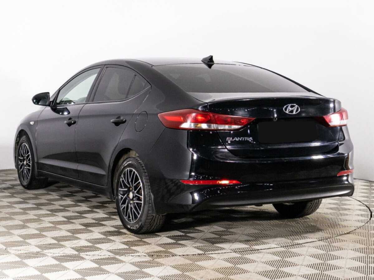 Купить Hyundai Elantra с пробегом. Фото: #6