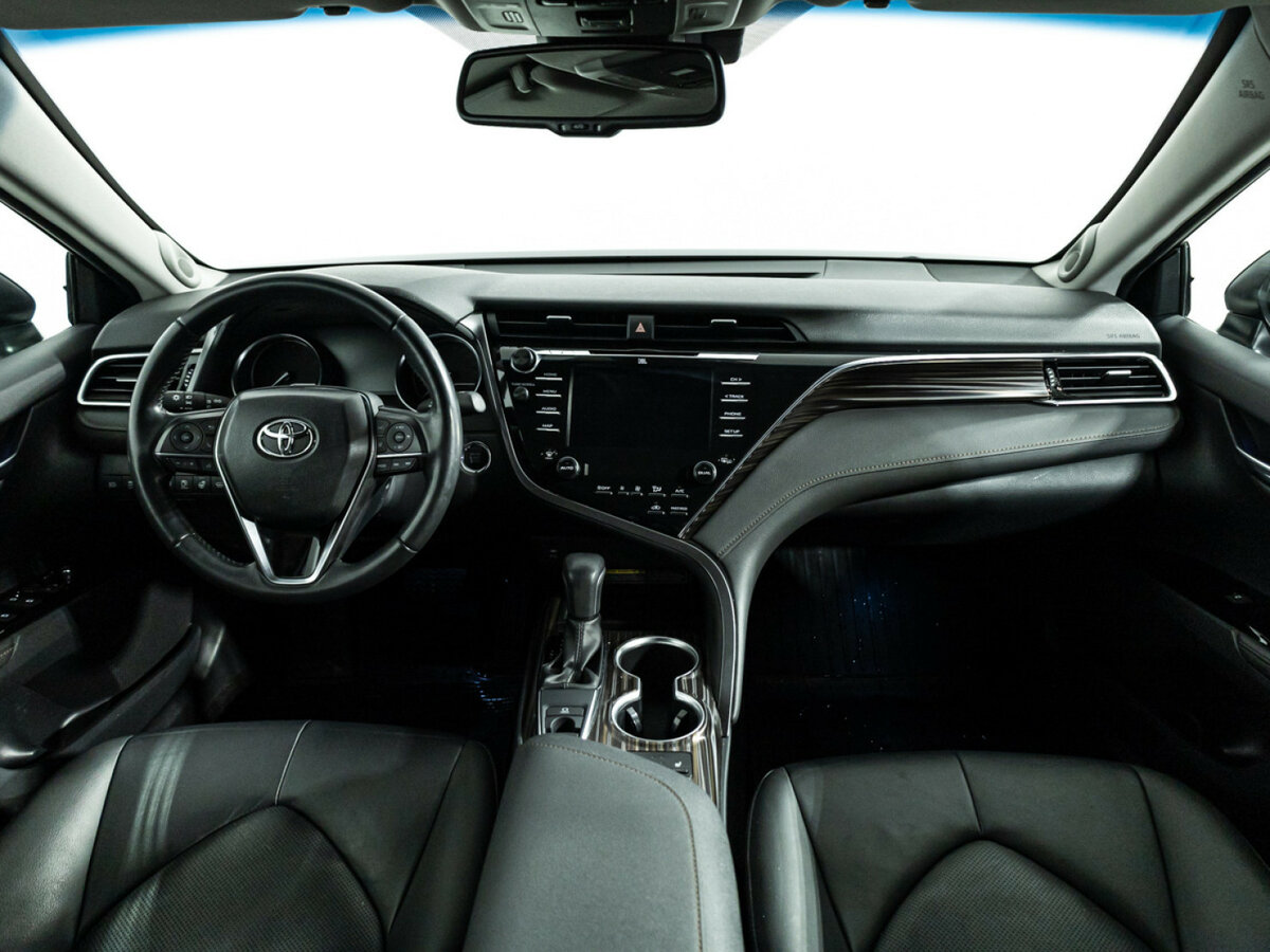 Купить Toyota Camry с пробегом. Фото: #10