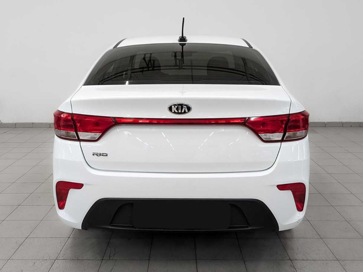 Купить Kia Rio с пробегом. Фото: #5