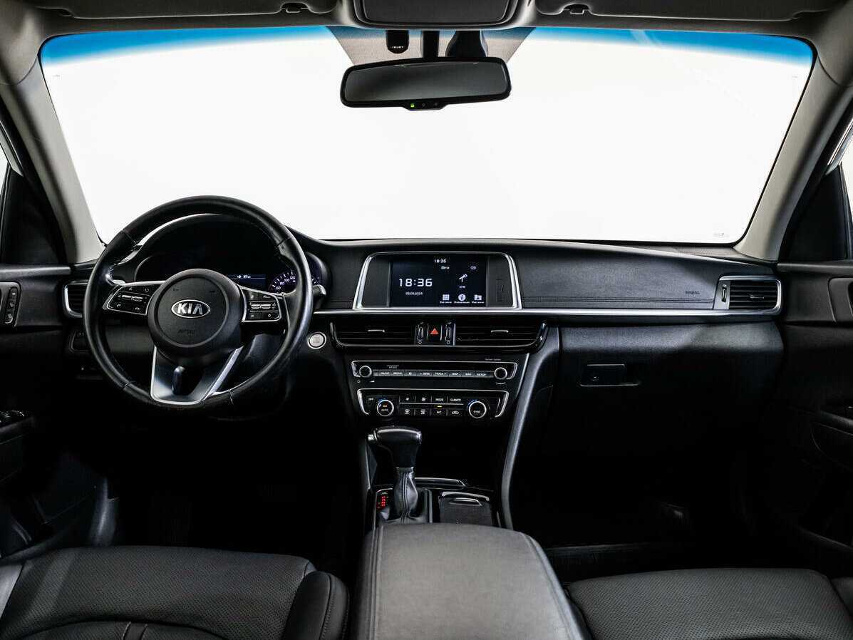 Купить Kia Optima с пробегом. Фото: #9