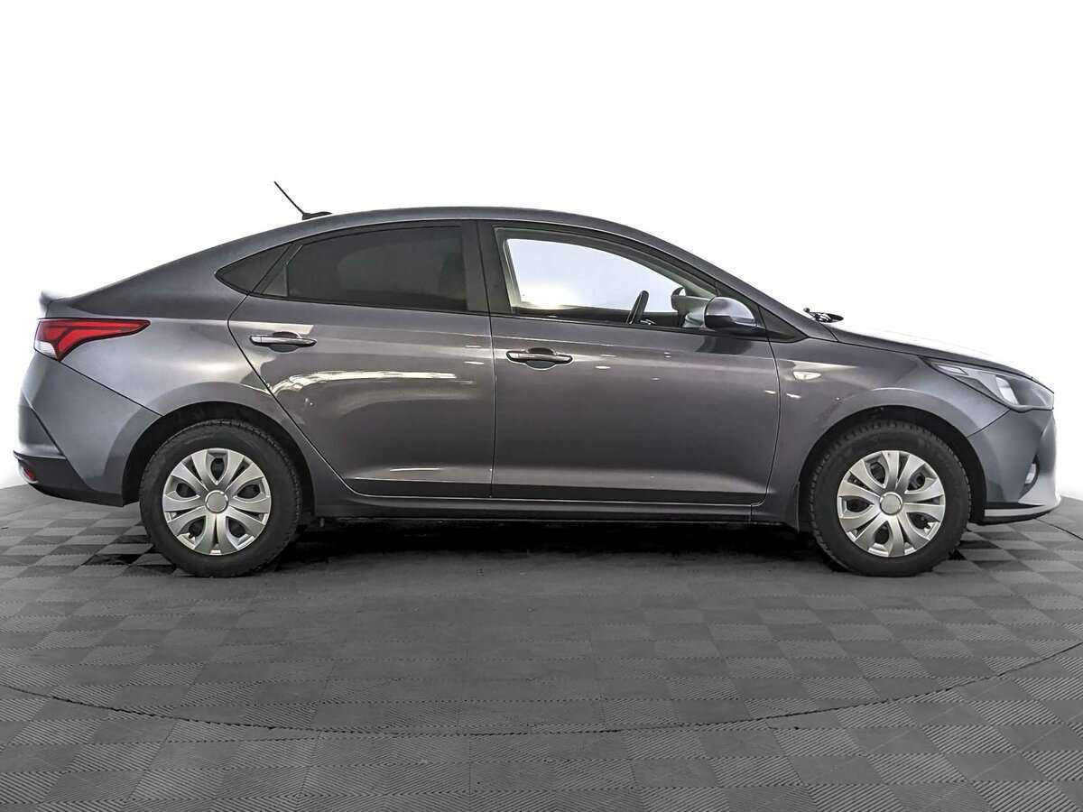 Купить Hyundai Solaris с пробегом. Фото: #3
