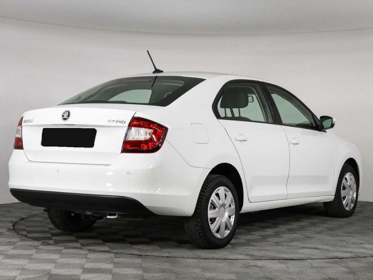 Купить Skoda Rapid с пробегом. Фото: #1