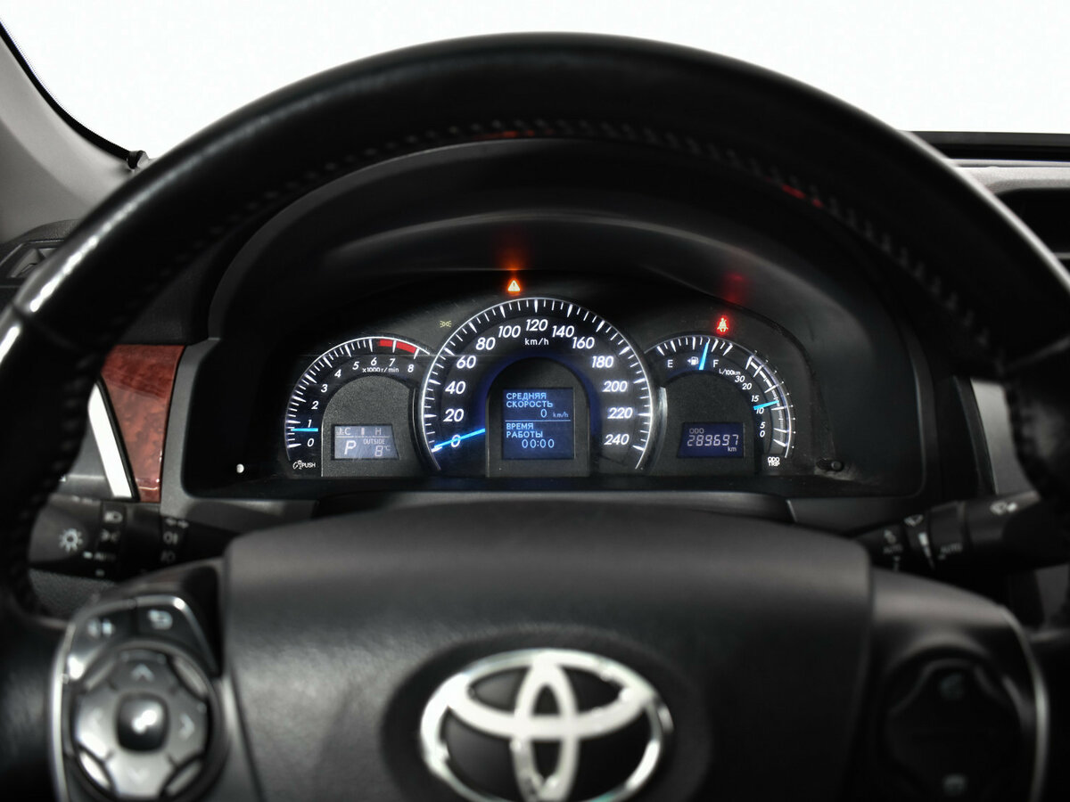 Купить Toyota Camry с пробегом. Фото: #11