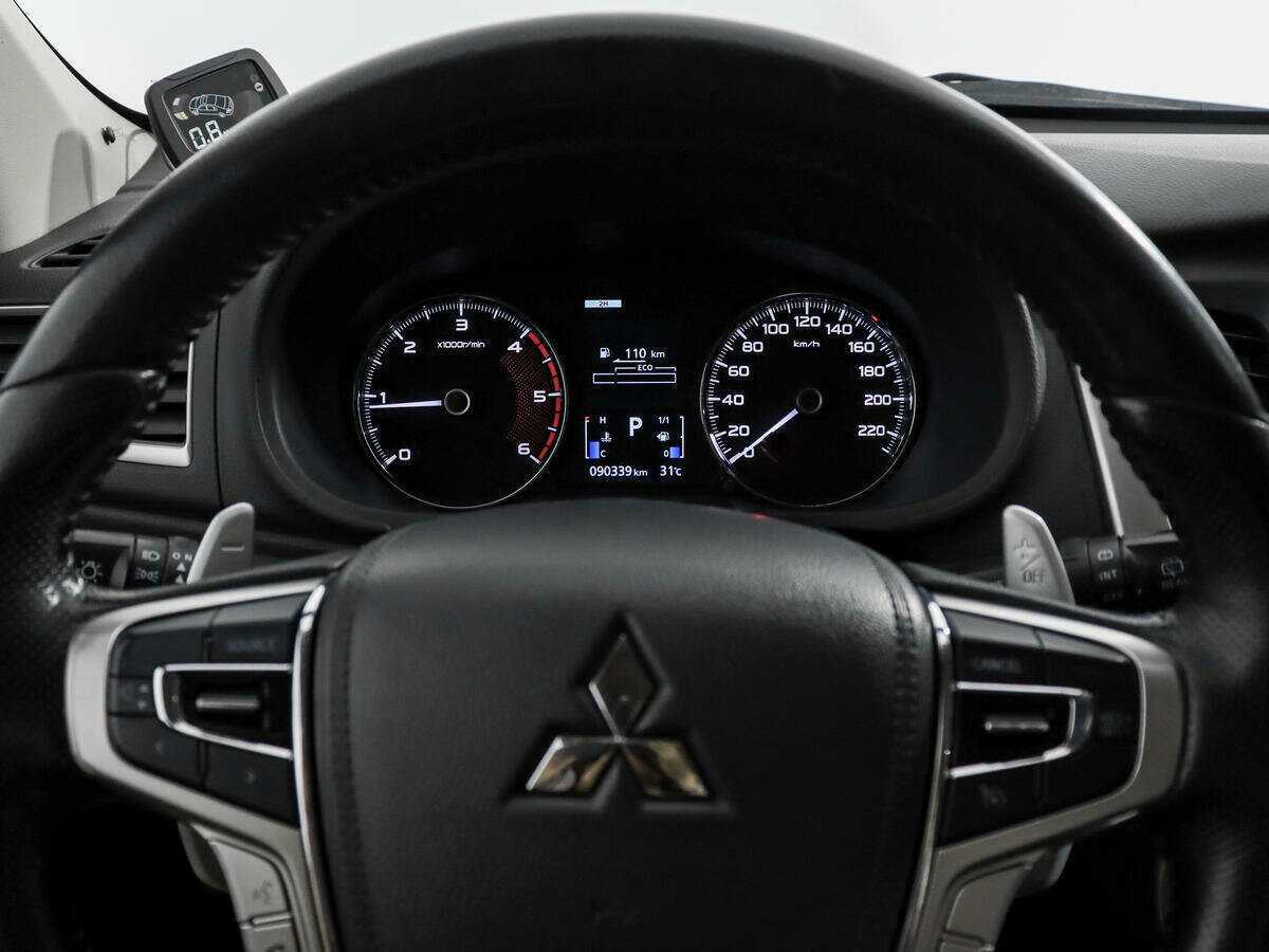 Купить Mitsubishi Pajero Sport с пробегом. Фото: #17