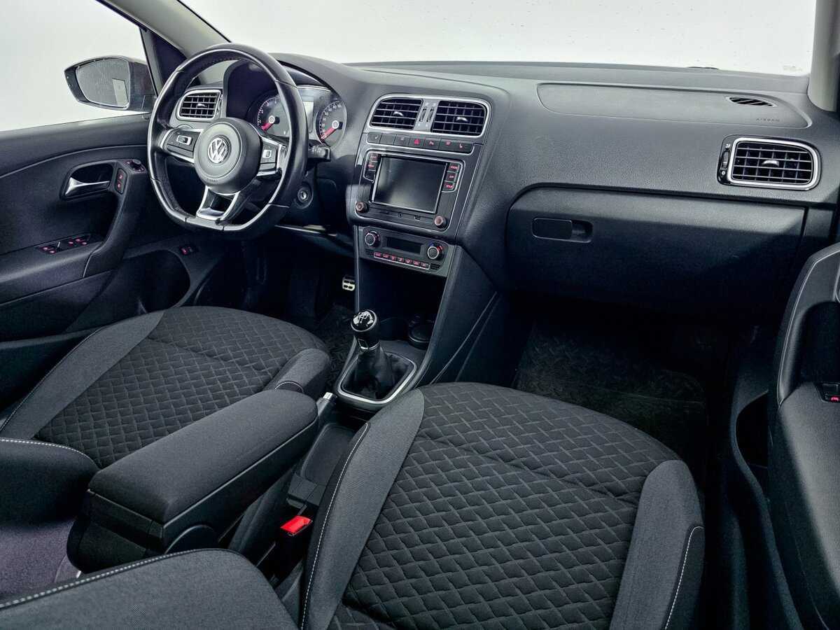 Купить Volkswagen Polo с пробегом. Фото: #9