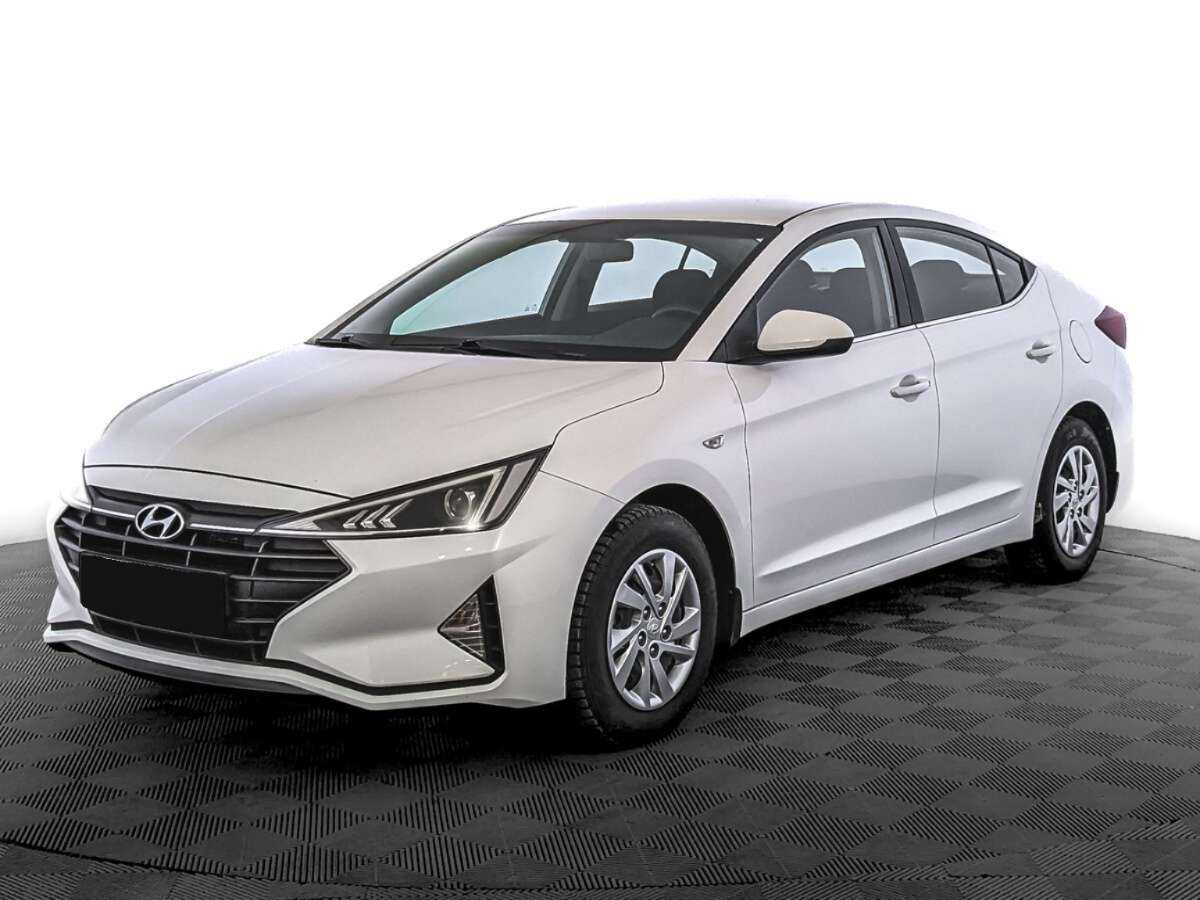 Купить Hyundai Elantra с пробегом. Посмотреть фото
