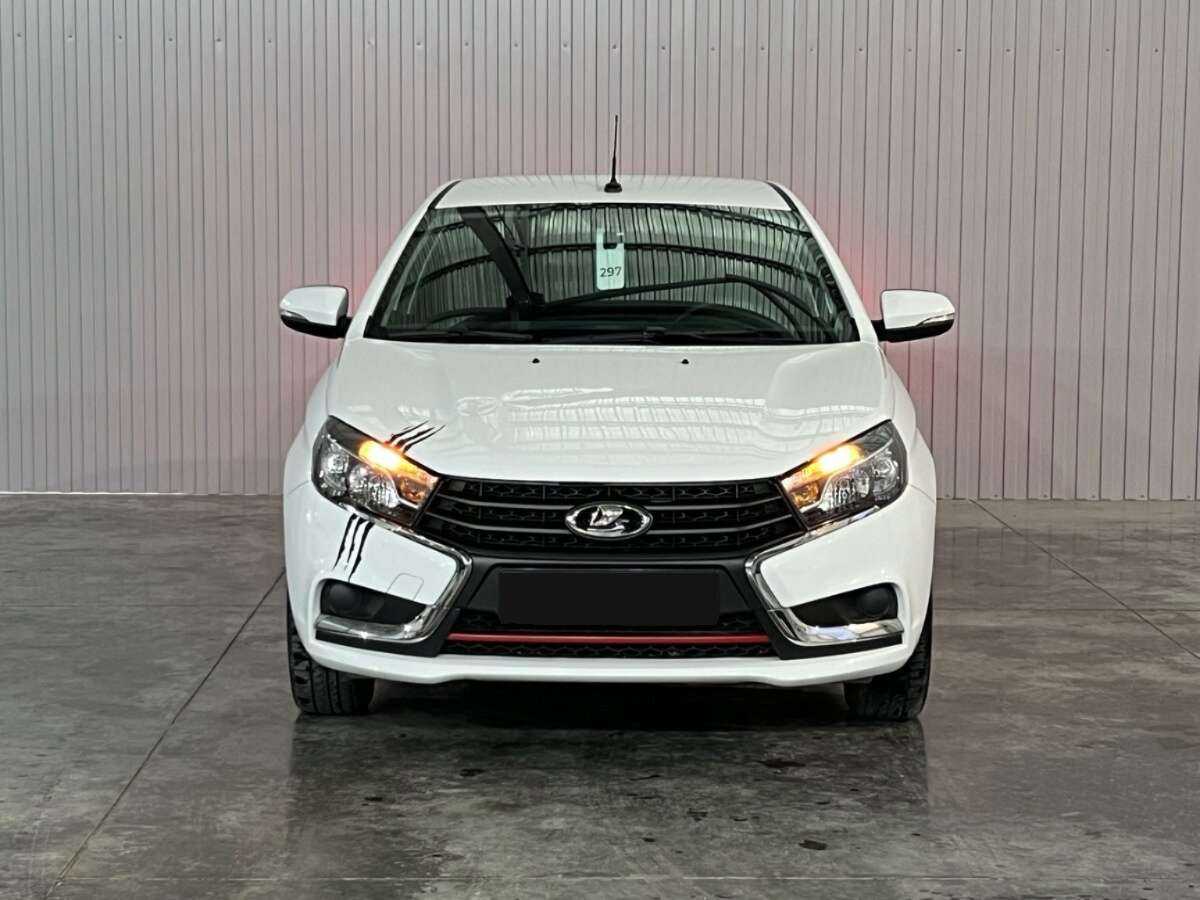 Купить Lada (ВАЗ) Vesta с пробегом. Фото: #1