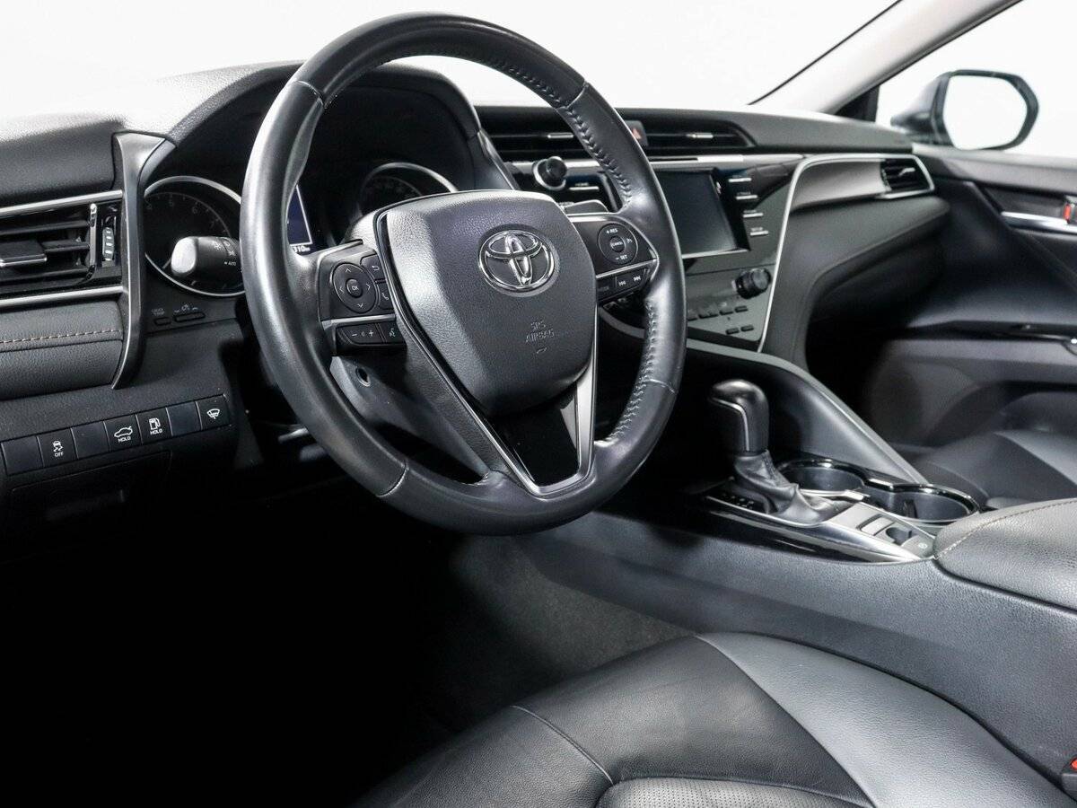 Купить Toyota Camry с пробегом. Фото: #10
