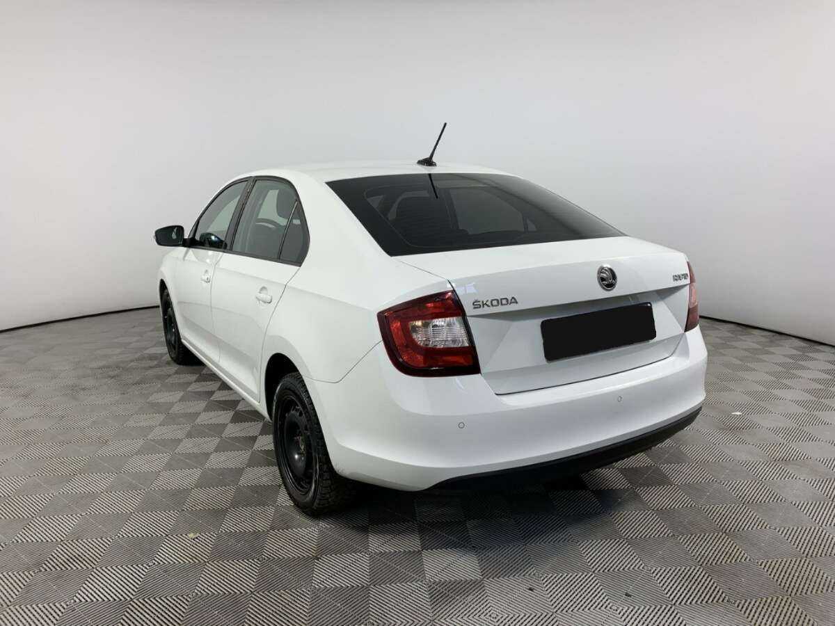 Купить Skoda Rapid с пробегом. Фото: #6