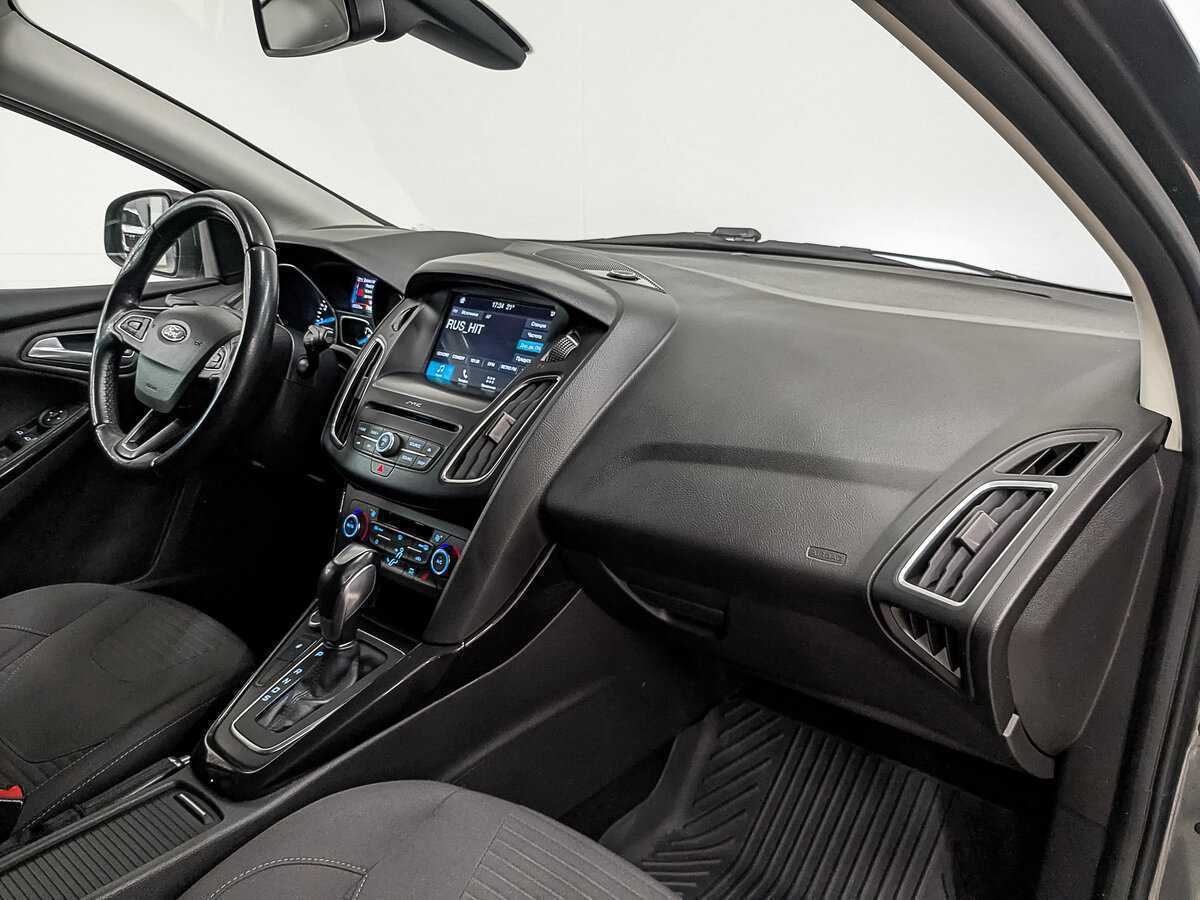Купить Ford Focus с пробегом. Фото: #10