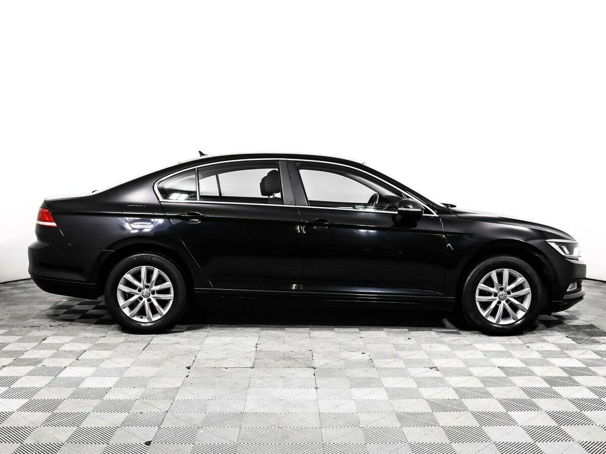 Купить Volkswagen Passat с пробегом. Фото: #3