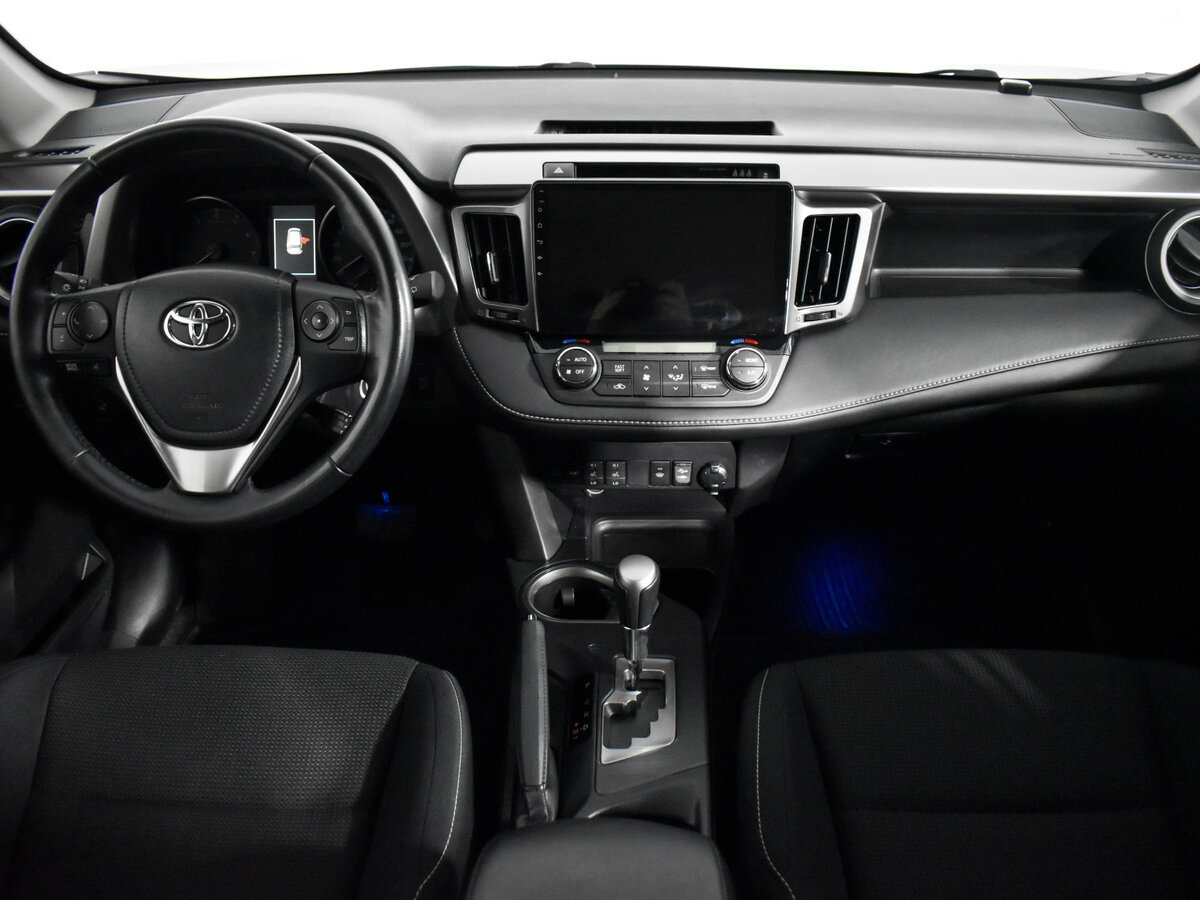 Купить Toyota RAV4 с пробегом. Фото: #11