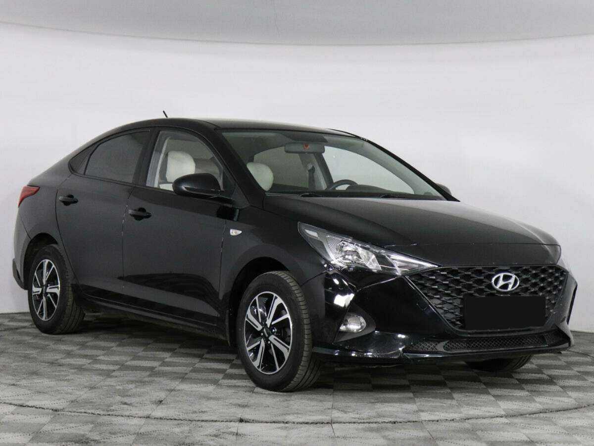 Купить Hyundai Solaris с пробегом. Фото: #2