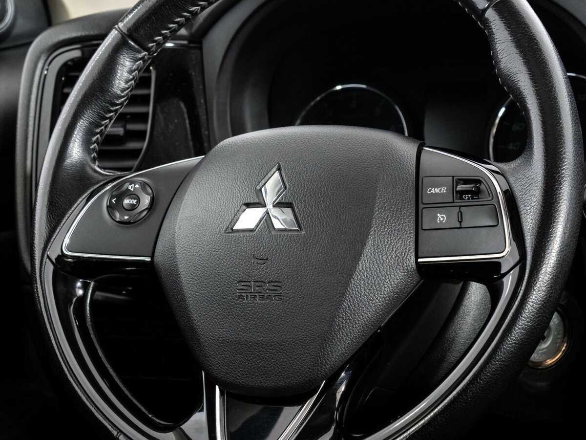 Купить Mitsubishi Outlander с пробегом. Фото: #9