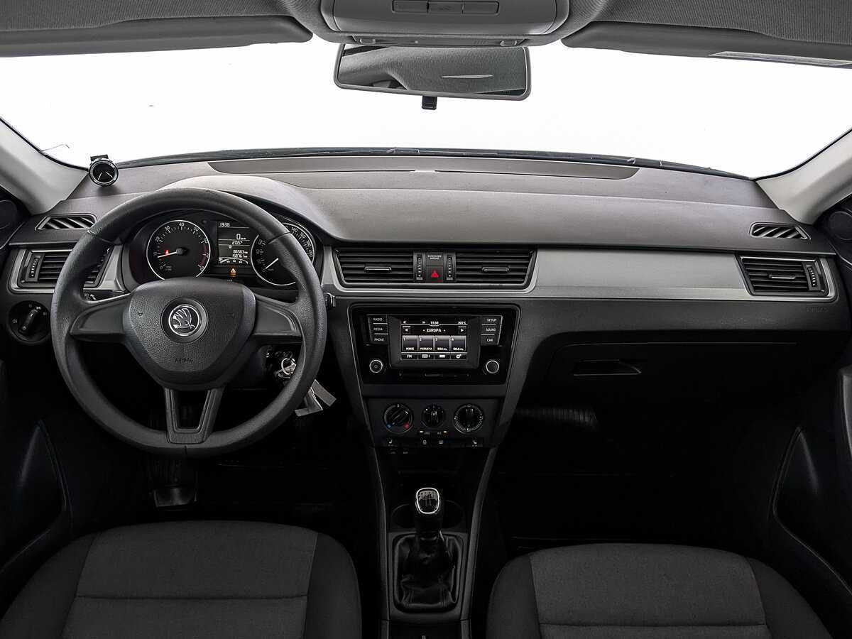 Купить Skoda Rapid с пробегом. Фото: #12