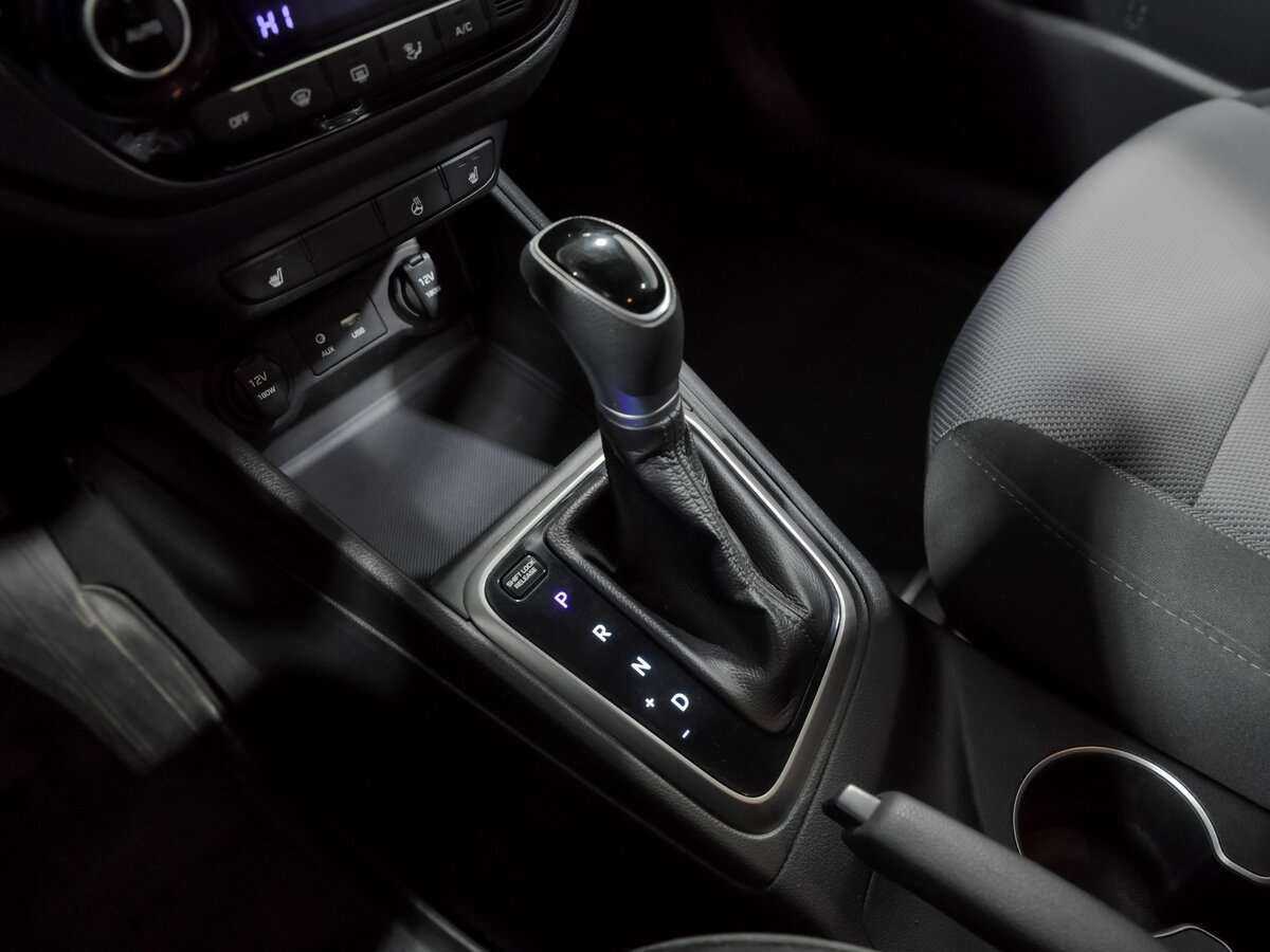Купить Hyundai Solaris с пробегом. Фото: #11