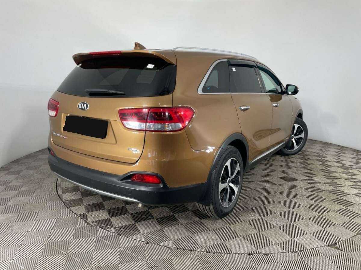 Купить Kia Sorento с пробегом. Фото: #3