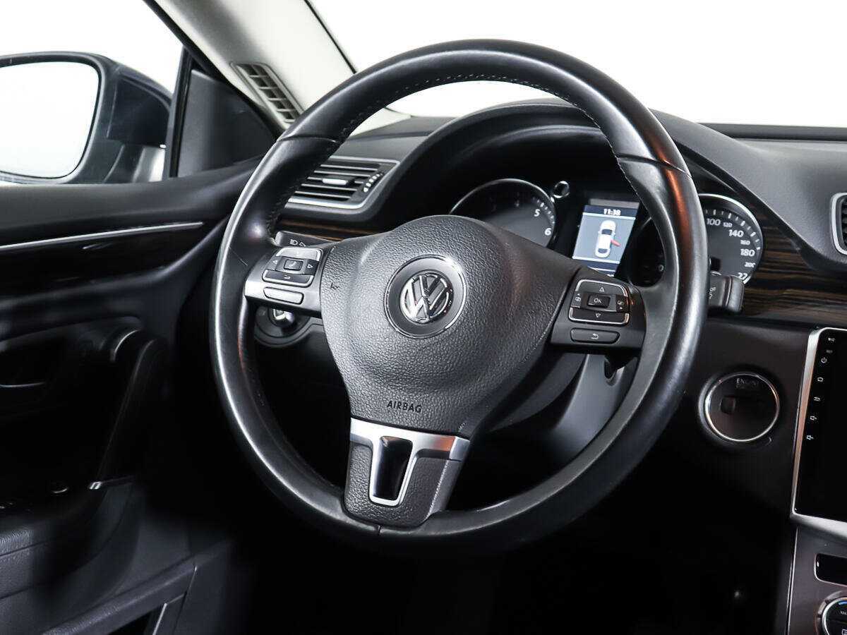 Купить Volkswagen Passat CC с пробегом. Фото: #14