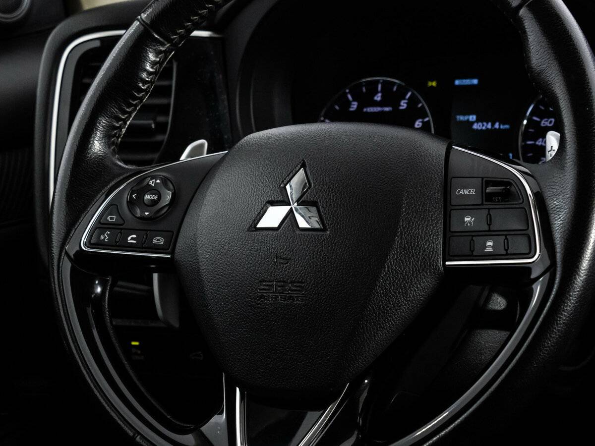 Купить Mitsubishi Outlander с пробегом. Фото: #12