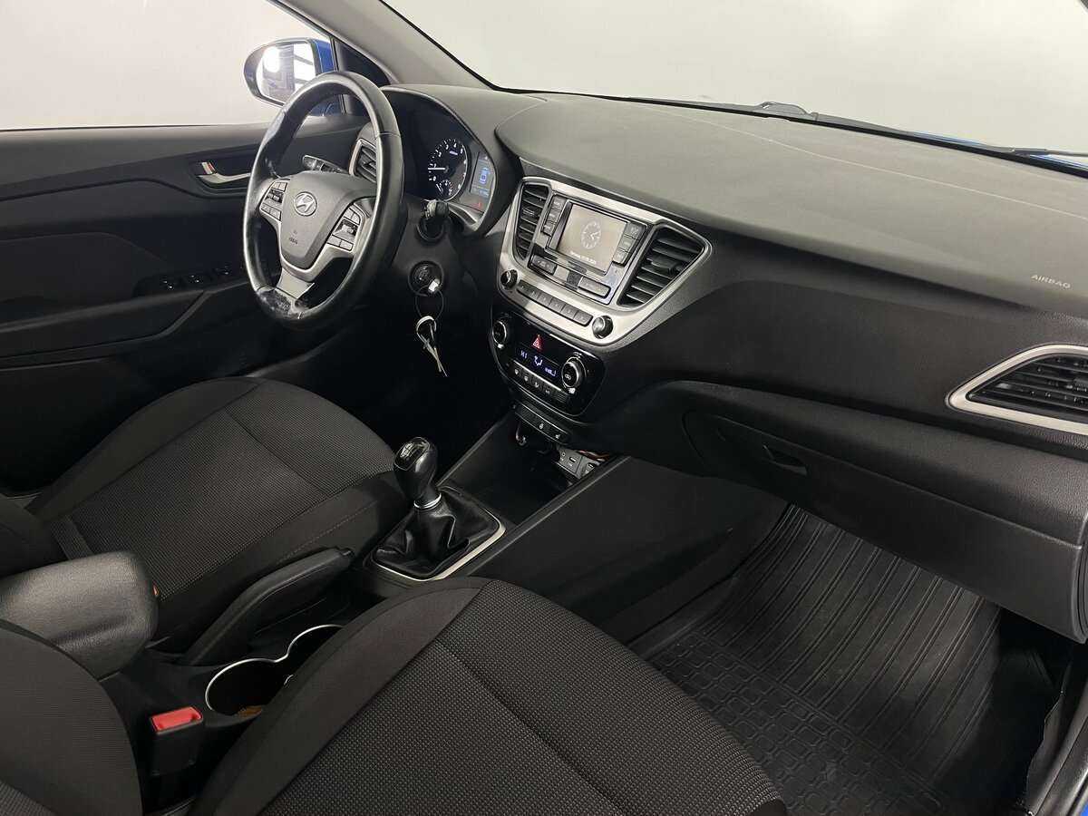 Купить Hyundai Solaris с пробегом. Фото: #11