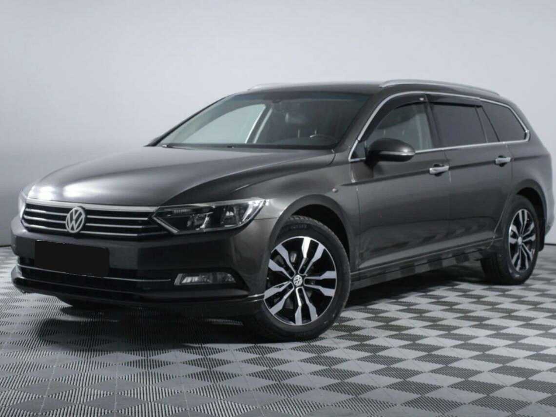 Купить Volkswagen Passat с пробегом. Посмотреть фото