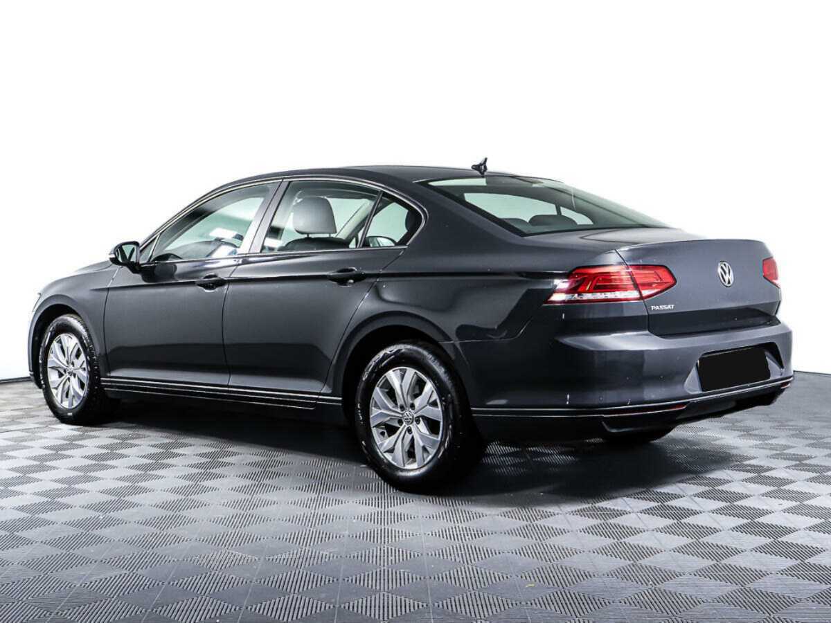 Купить Volkswagen Passat с пробегом. Фото: #6