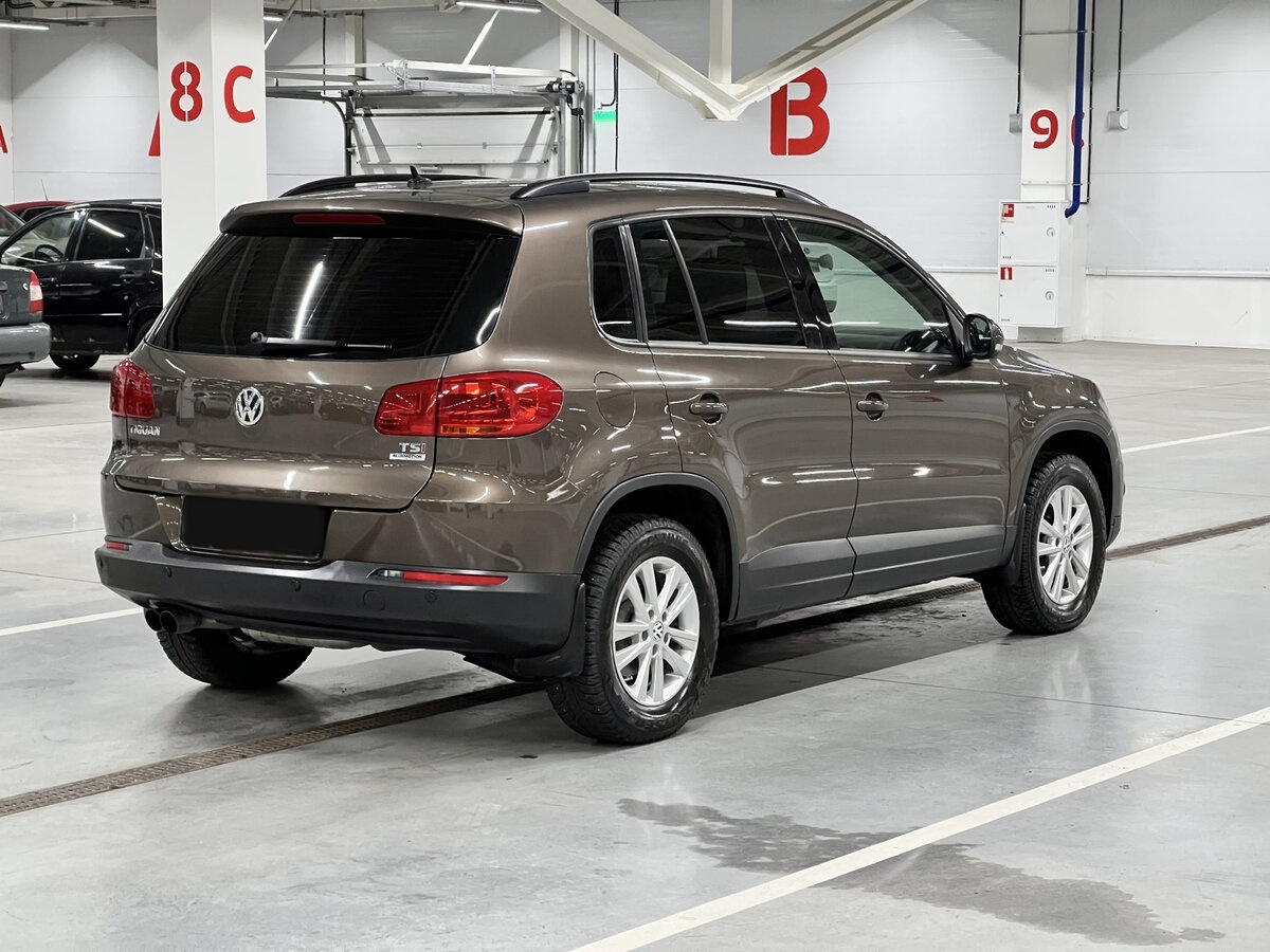 Купить Volkswagen Tiguan с пробегом. Фото: #4